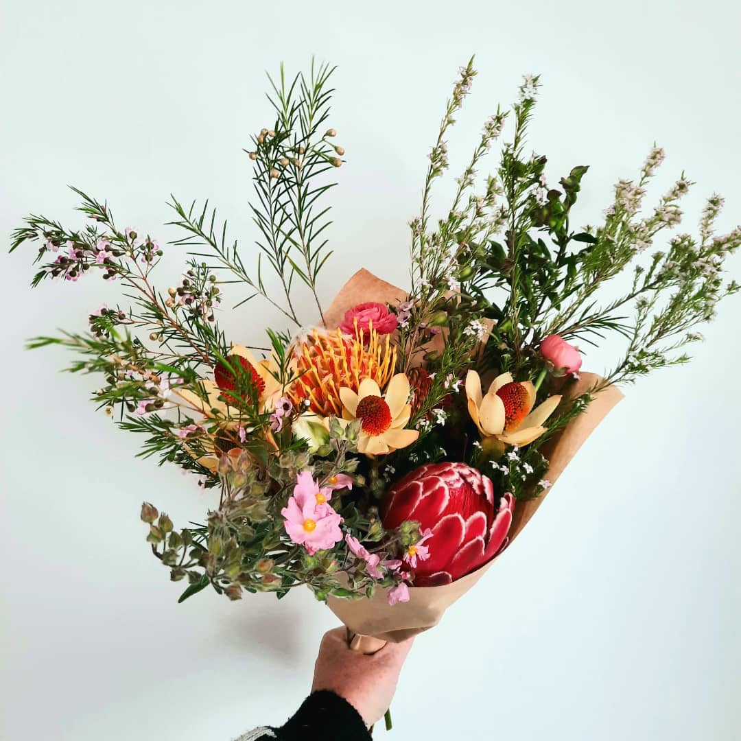 Add a bunch of locally grown seasonal flowers to your Organic Gift Hamper, including delivery around Melbourne